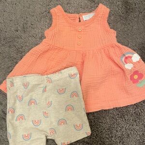 NWOT - Baby Girl 3-6M Peach Tunic and Rainbow Shorts Set